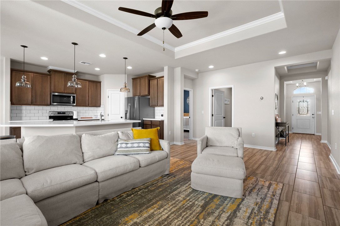 1035 Ocean Breeze Portland, TX 78374 - Photo 12 of 24 a living room with furniture and kitchen view