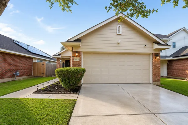 $1,725 | 4823 Canyon Blanco Drive, Houston, TX 77035