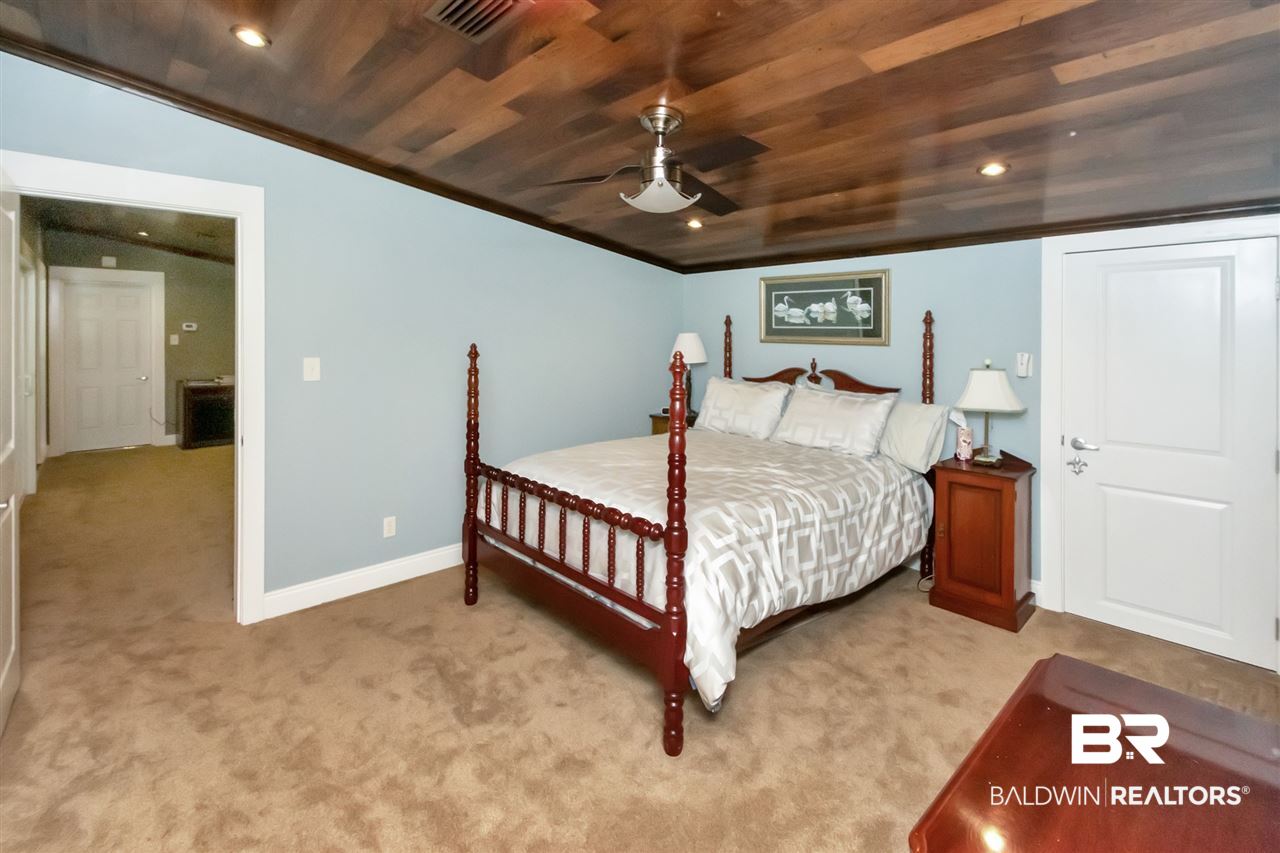 11000 Kelly Road Mobile, AL 36608 - Photo 29 of 48 Bedroom in garage apartment.