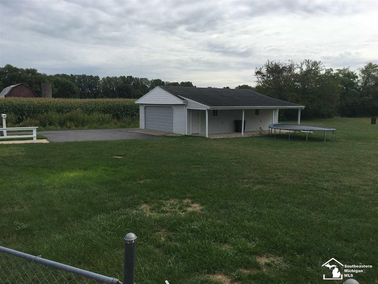 13465 West Albain Road Petersburg, MI 49270 - Photo 38 of 42 31359495-37.JPG
