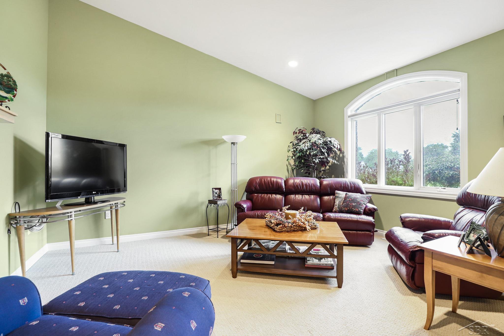 4100 Hackett Road Saginaw, MI 48603 - Photo 16 of 71 50094336-15.JPG