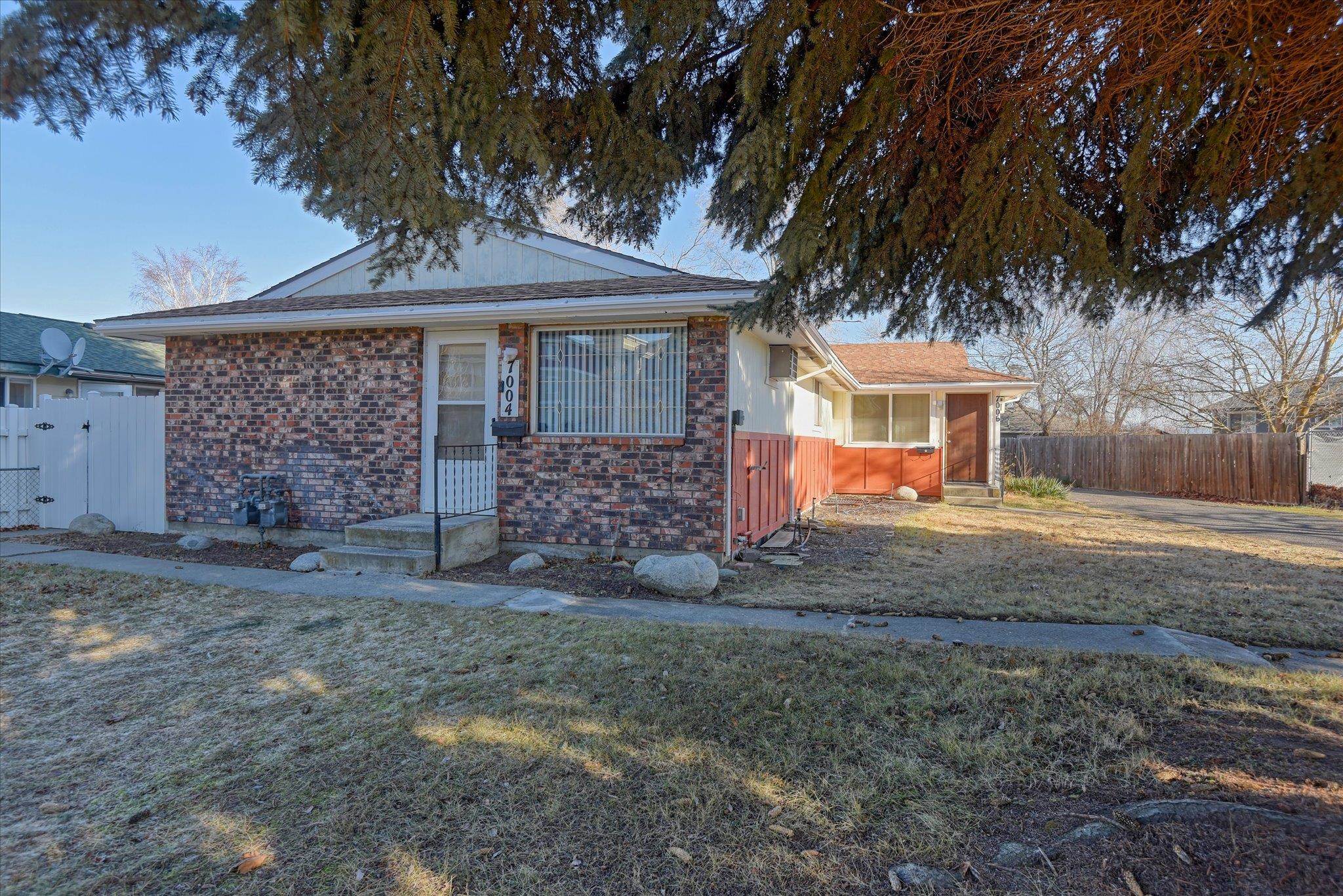 7004 North Wiscomb Street Spokane, WA 99208 - Photo 2 of 45