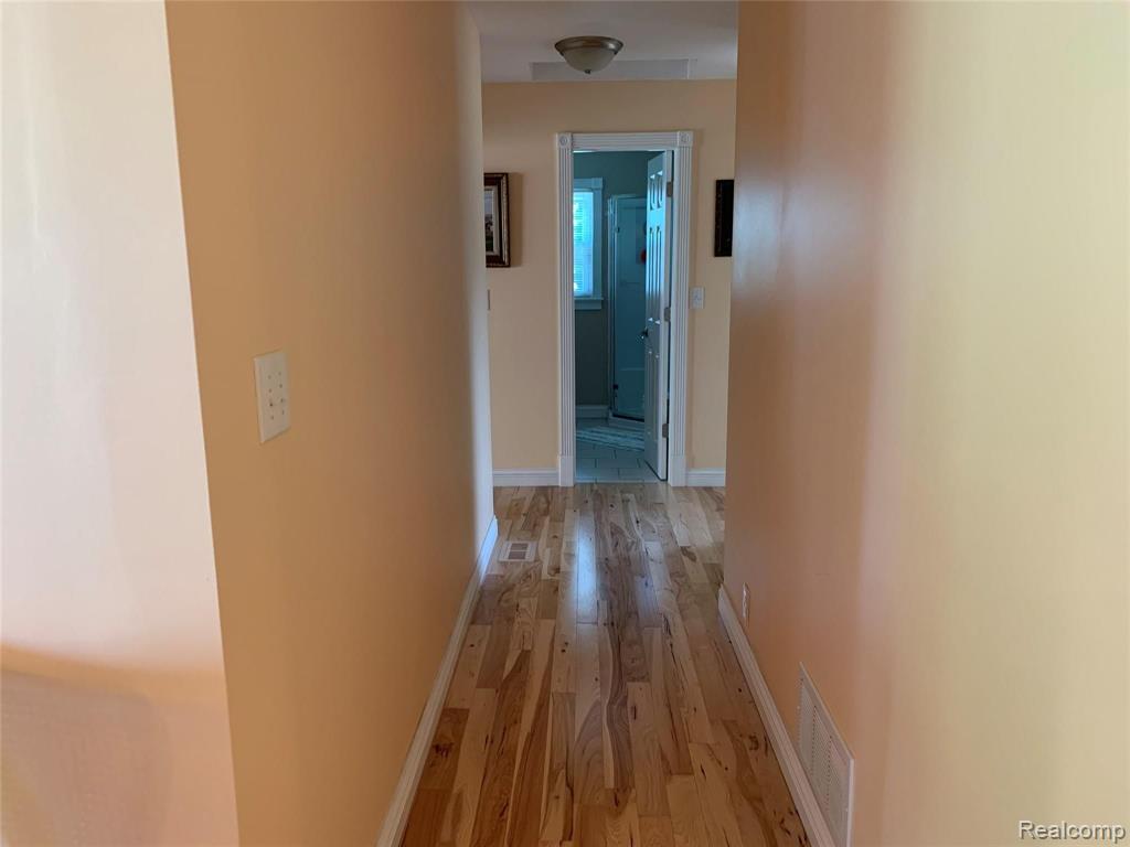 14215 Barnes Road Byron, MI 48418 - Photo 13 of 31
