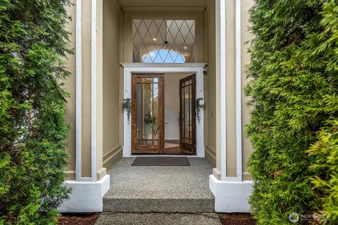 $1,869,000 | 27182 Southeast 27th Street, Sammamish, WA 98075