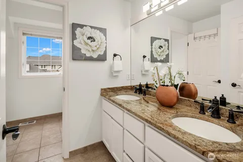 $1,869,000 | 27182 Southeast 27th Street, Sammamish, WA 98075