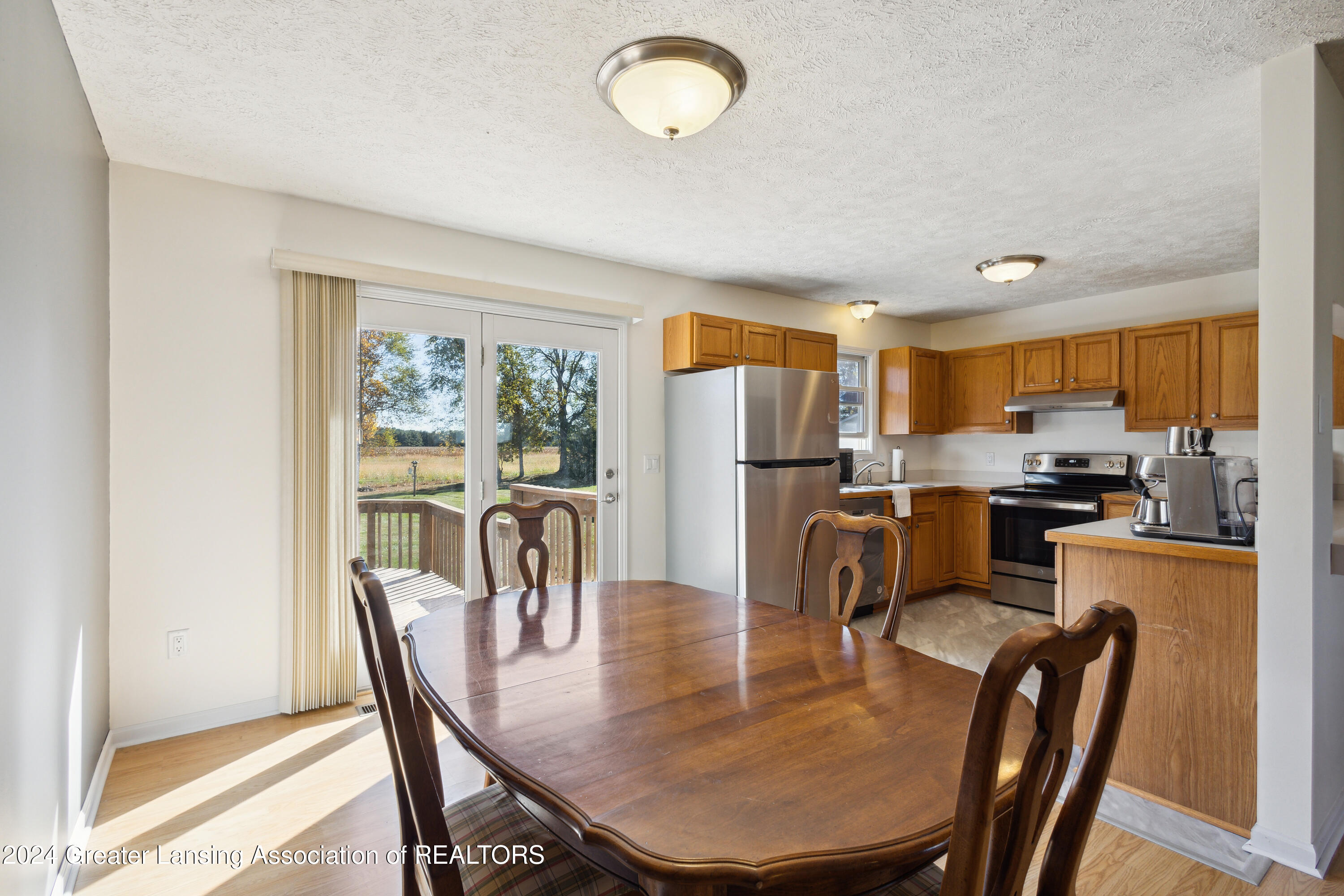 6845 Wilson Road Eaton Rapids, MI 48827 - Photo 10 of 52 Dining and Kitchen