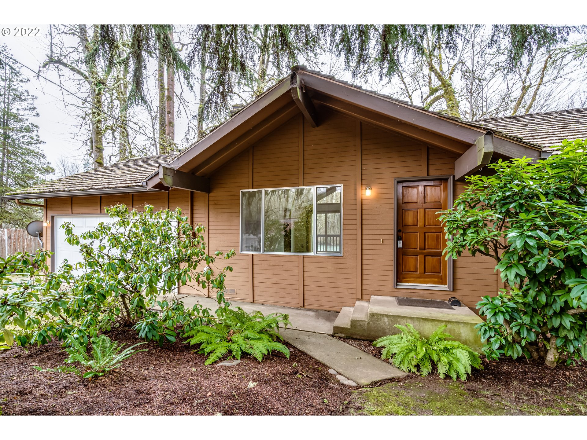 36460 Jasper Lowell Road Springfield, OR 97478 - Photo 3 of 29