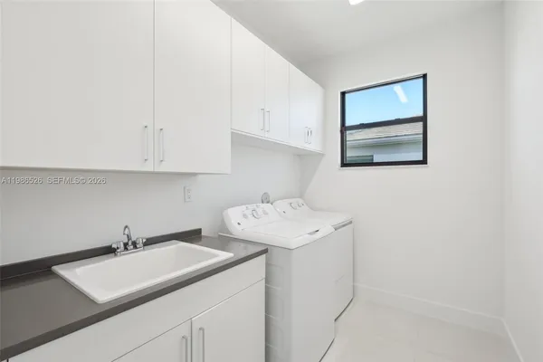 a view of utility room