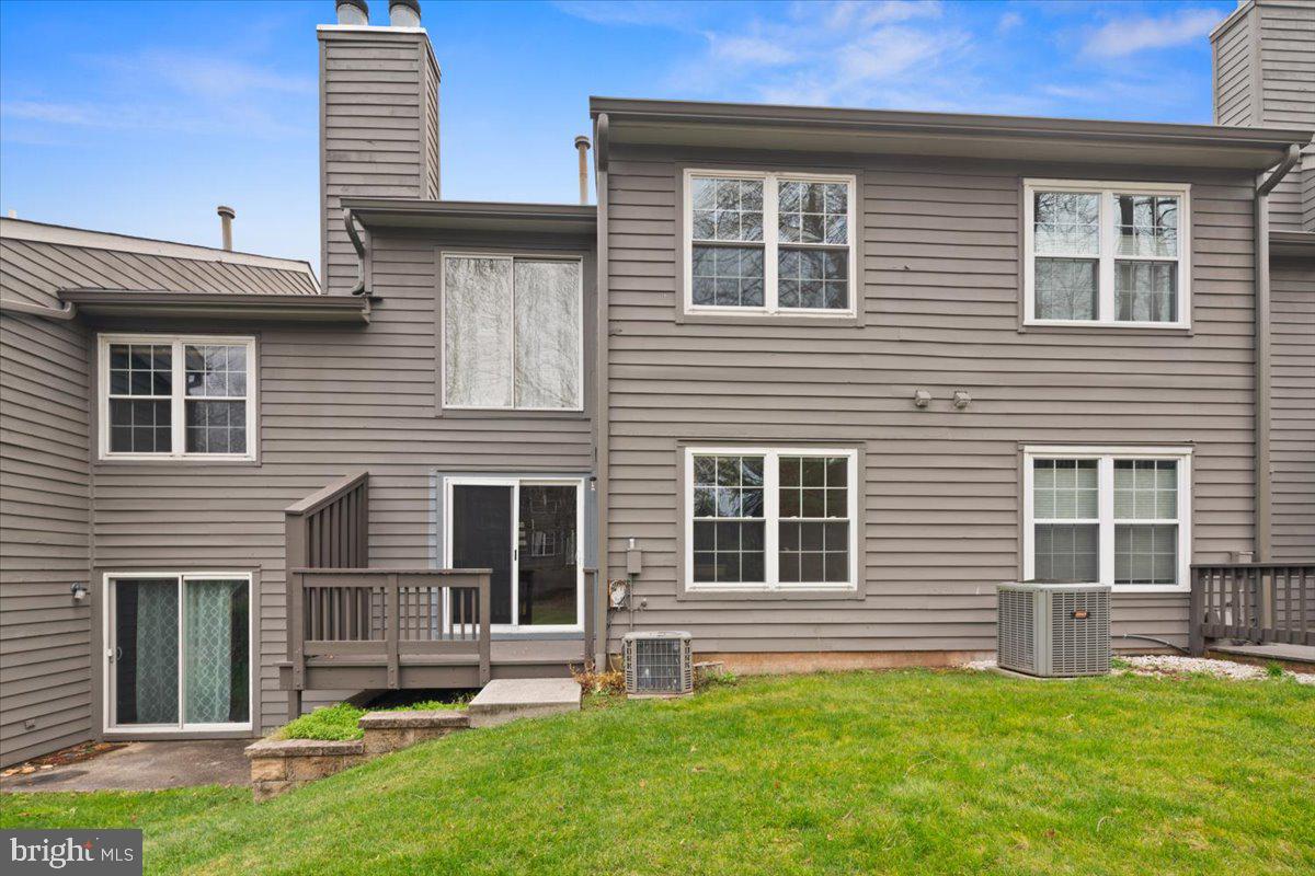 36 Needham Way Princeton, NJ 08540 - Photo 25 of 27 a house that has a lots of windows in it