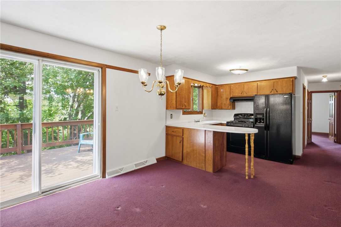 251 Madeleine Avenue Woonsocket, RI 02895 - Photo 9 of 44