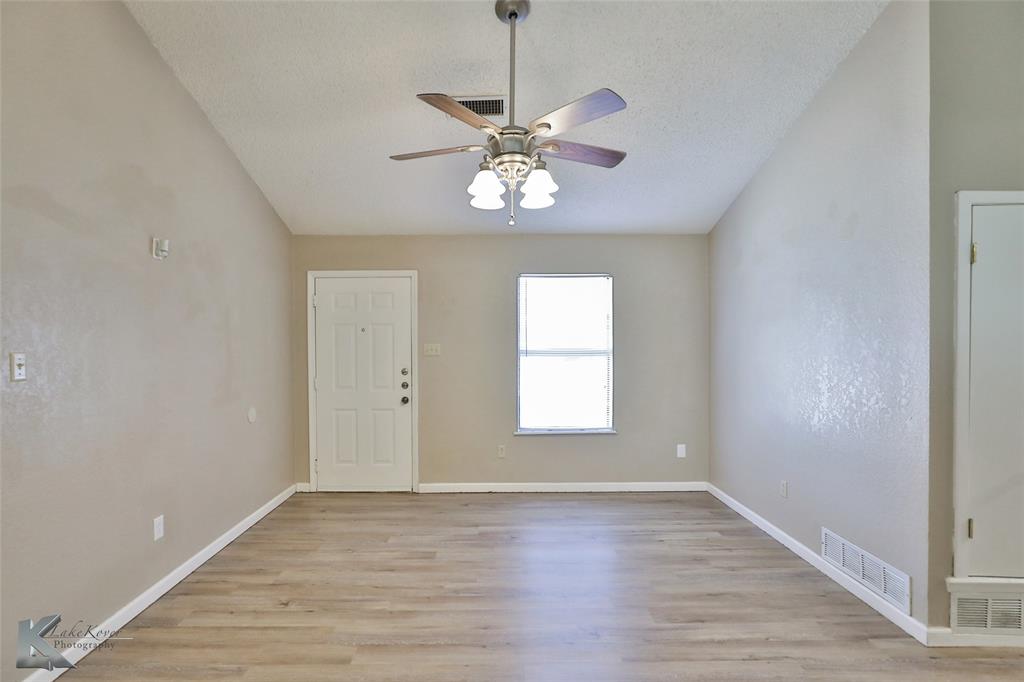 3674 Radcliff Road Abilene, TX 79602 - Photo 8 of 37