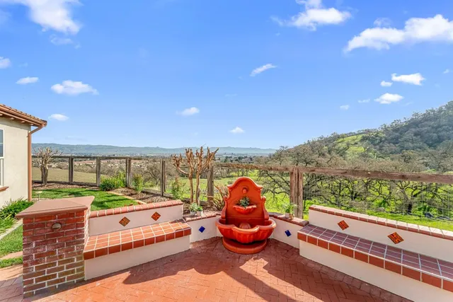 $1,850,000 | 1190 Olympic Court, Gilroy, CA 95020