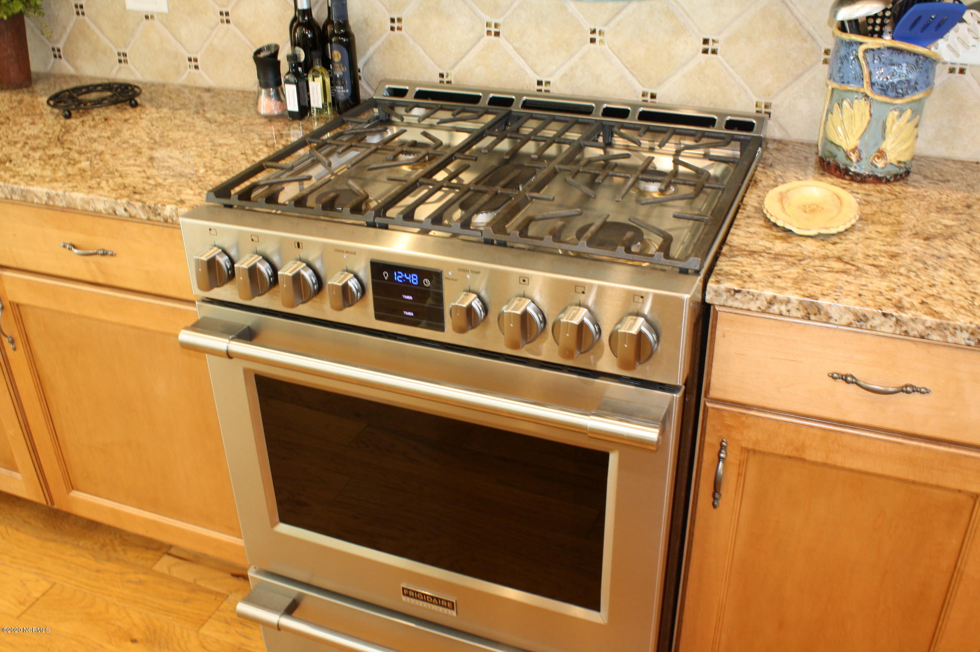 110 Scouts Bend Road Beaufort, NC 28516 - Photo 22 of 40 5 burner gas range 22