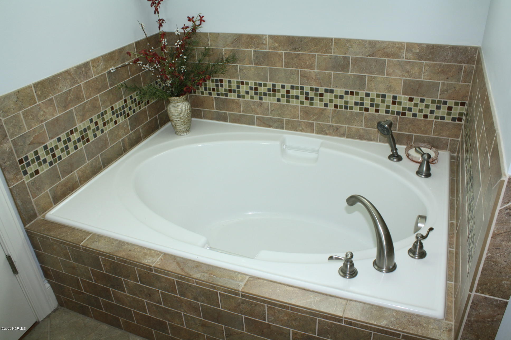 110 Scouts Bend Road Beaufort, NC 28516 - Photo 30 of 40 owners garden tub 30