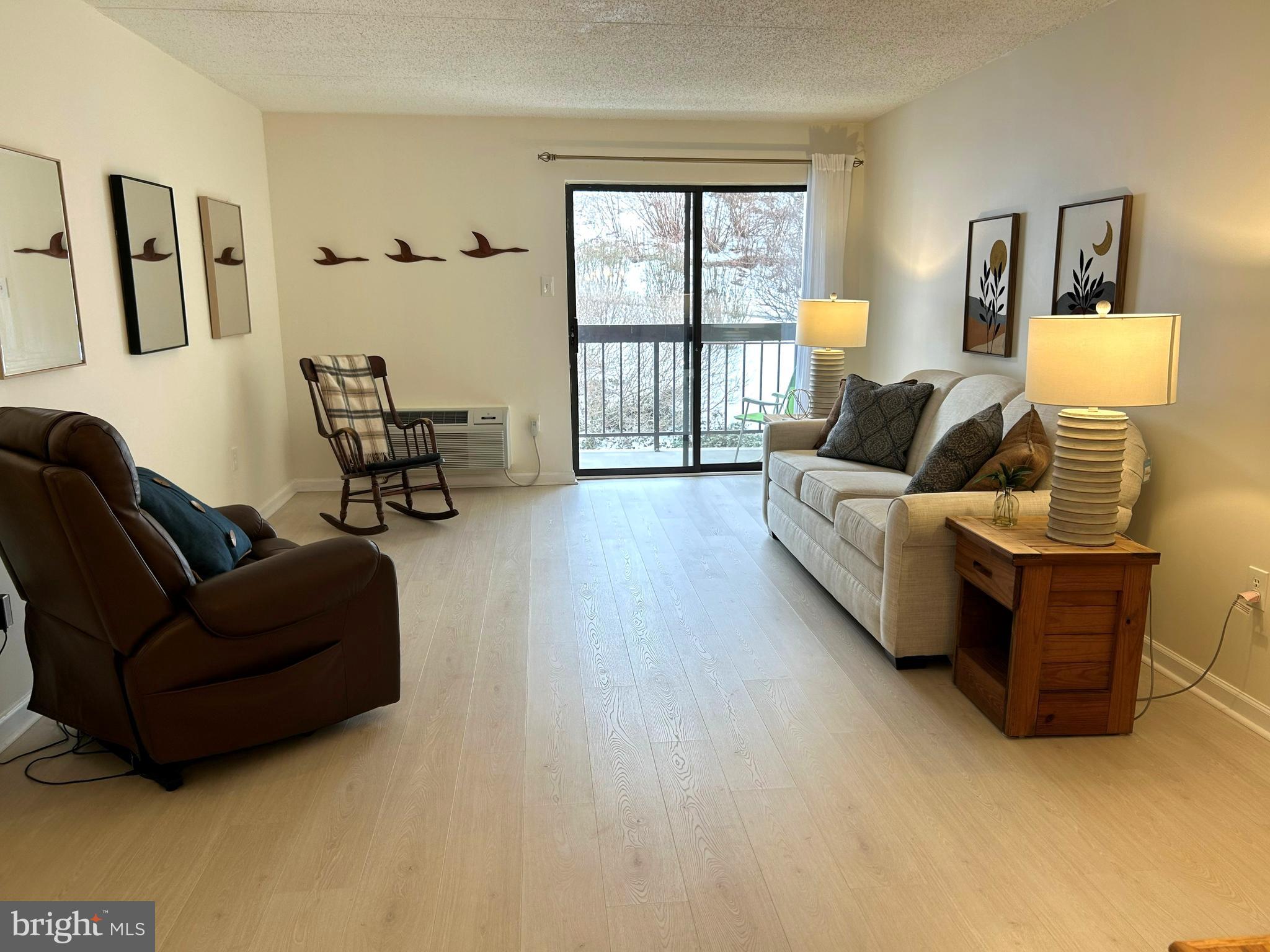 700 Avondale Road, Unit 3J Wallingford, PA 19086 - Photo 1 of 19 Livingroom with outside balcony