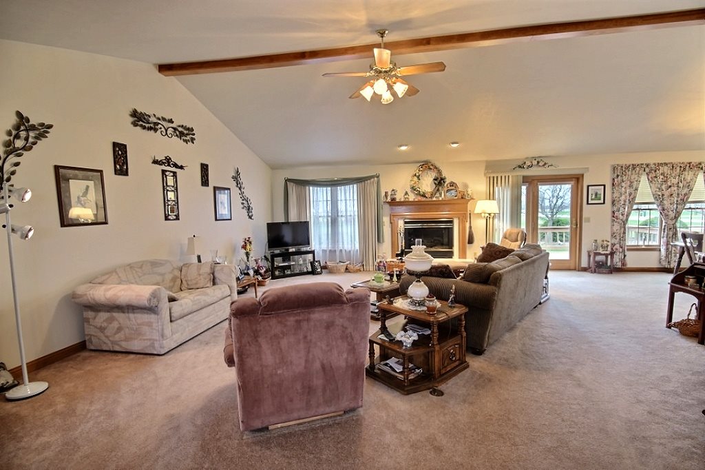 4273 West Division Road Huntington, IN 46750 - Photo 2 of 15 Gallery Image 2