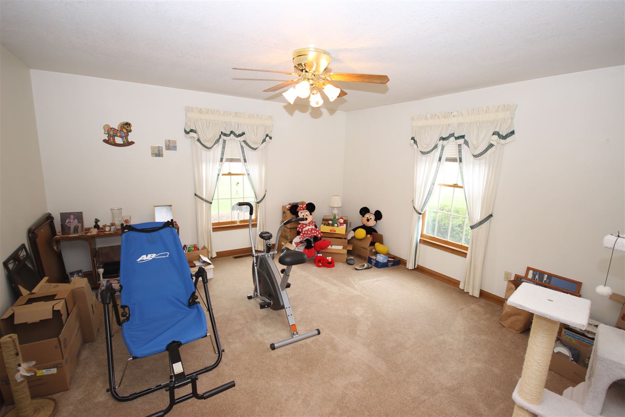 4273 West Division Road Huntington, IN 46750 - Photo 11 of 15 Gallery Image 11