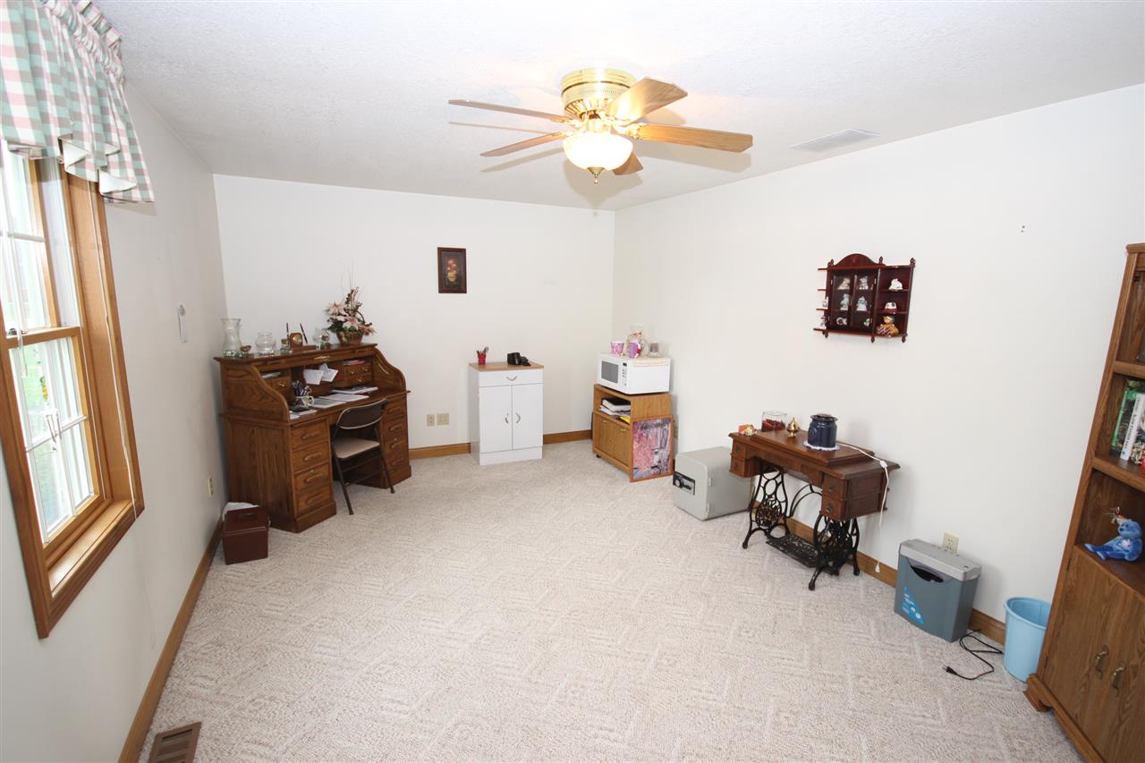 4273 West Division Road Huntington, IN 46750 - Photo 12 of 15 Gallery Image 12