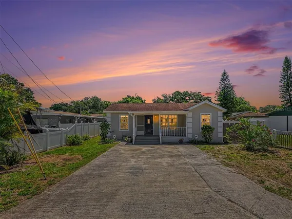 $2,000 | 5105 Rohn Avenue North, Tampa, FL 33614