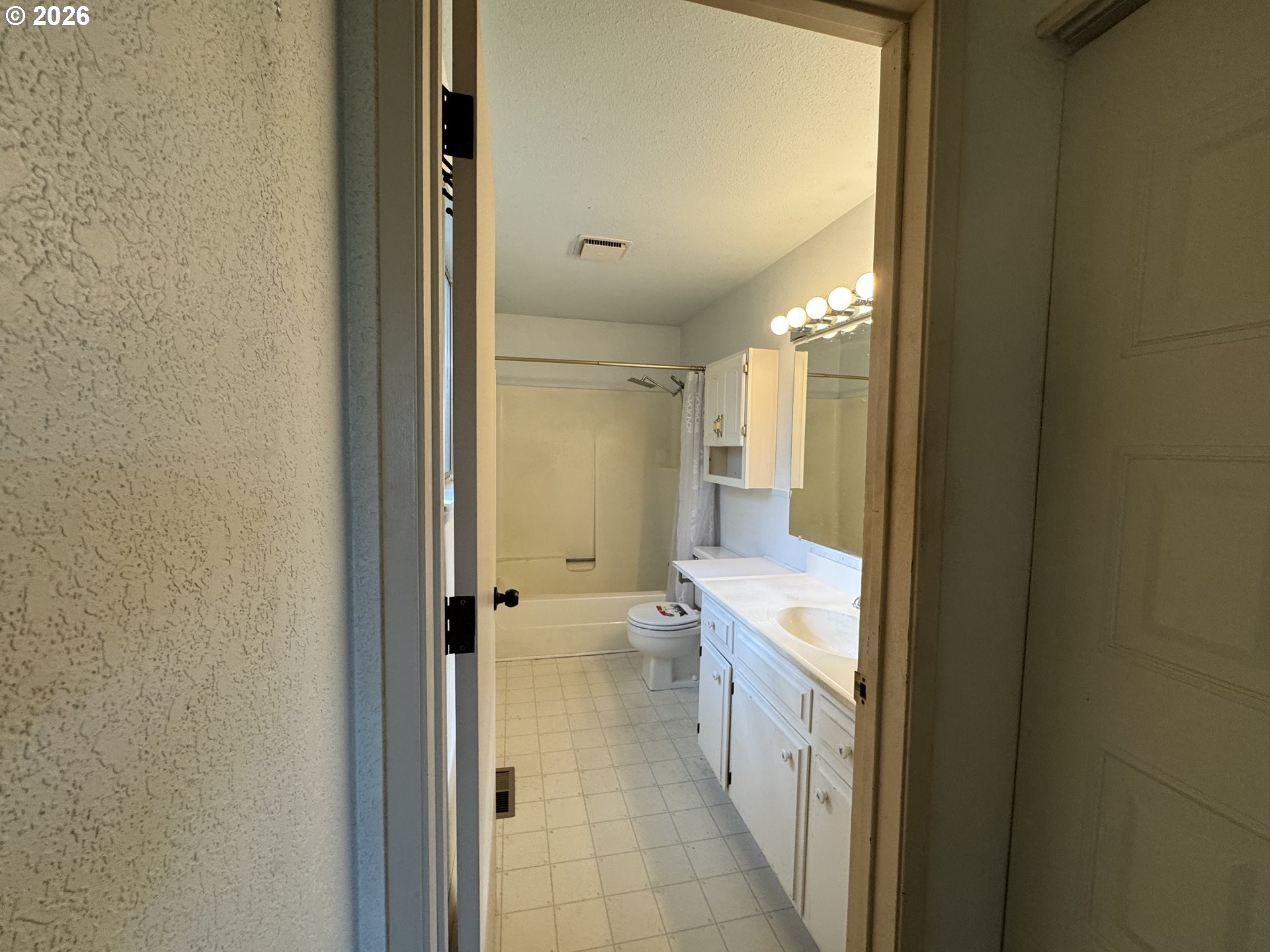 3320 Southwest Ladow Avenue Pendleton, OR 97801 - Photo 13 of 30