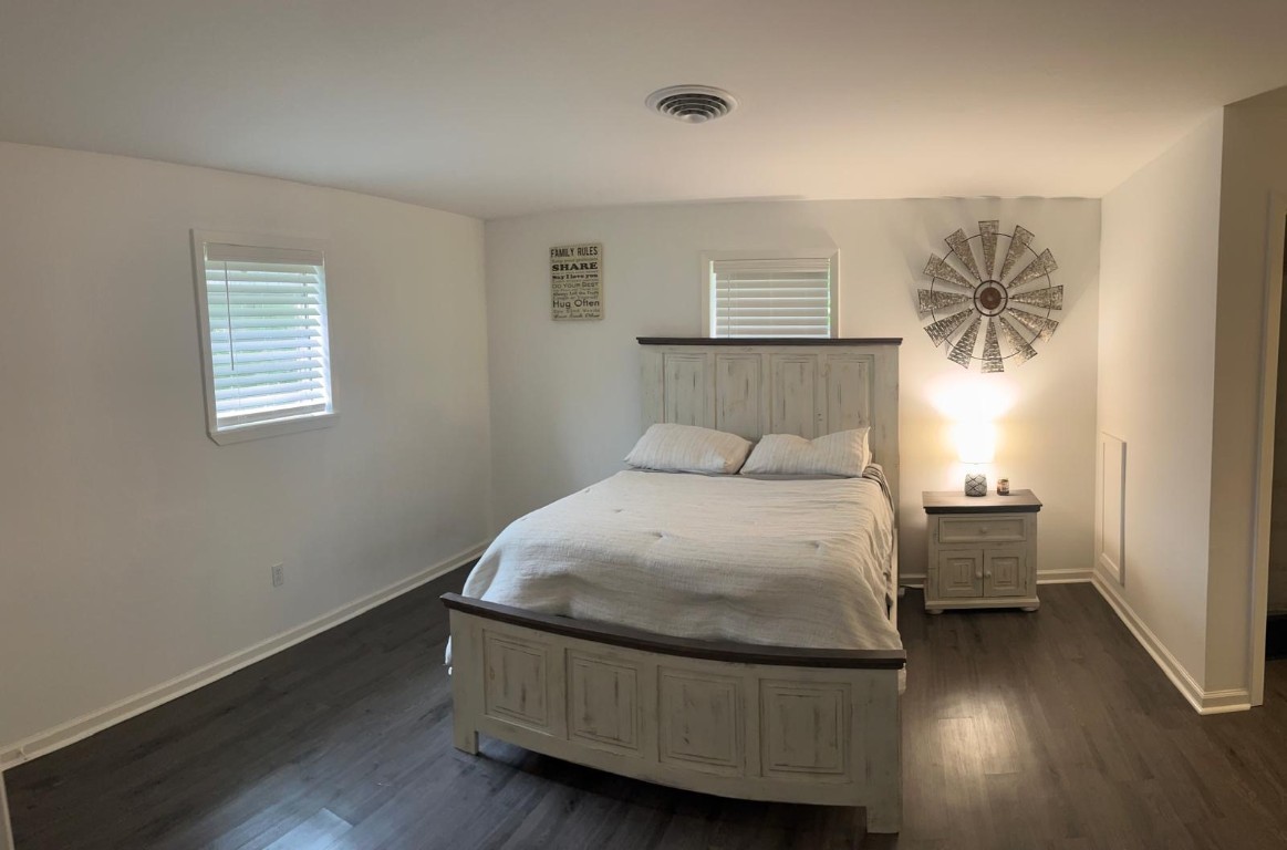 913 Prentice Lane, Unit C Huntsville, TX 77340 - Photo 8 of 18