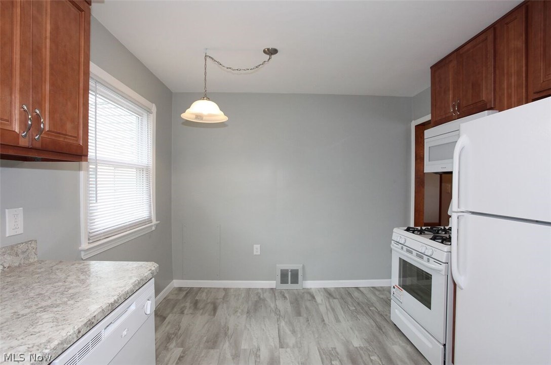 13106 Carpenter Road Garfield Heights, OH 44125 - Photo 4 of 29