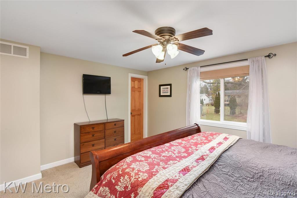 550 May Road Rochester Hills, MI 48307 - Photo 18 of 28