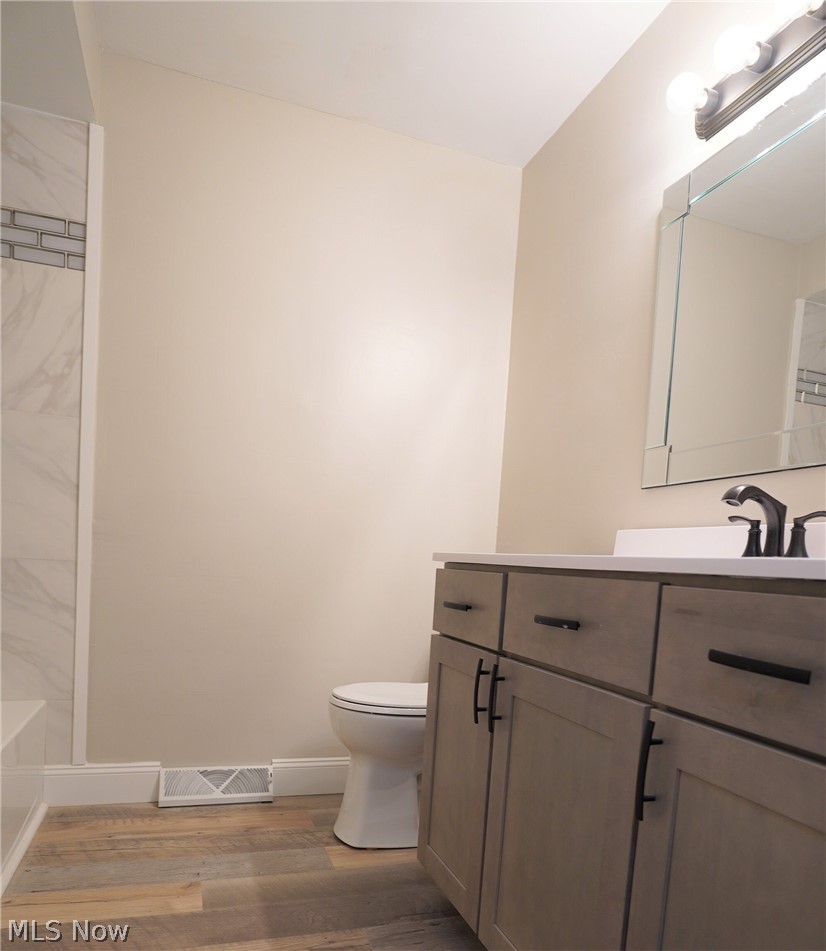 9822 Struthers Road New Middletown, OH 44442 - Photo 8 of 20 2nd Bath