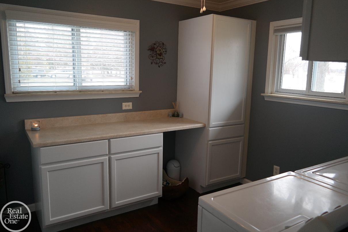 16815 Armada Center Road Armada, MI 48005 - Photo 11 of 20 31343511-10.JPG