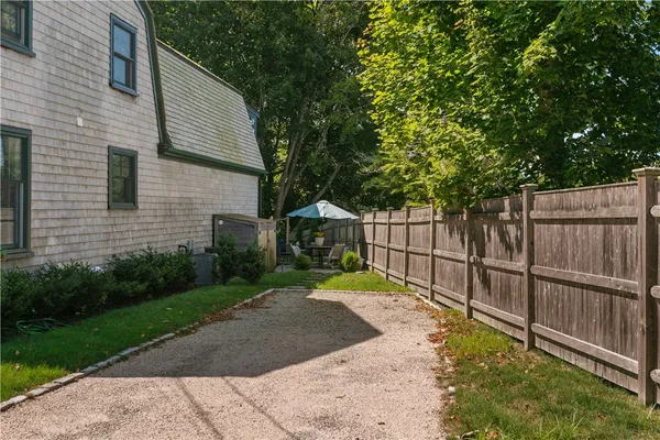 $5,000 | 99 Coggeshall Avenue, Unit 2, Newport, RI 02840