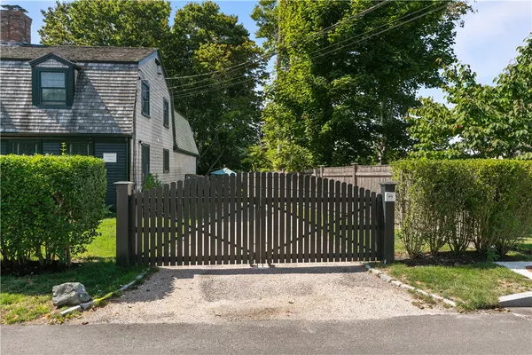 $5,000 | 99 Coggeshall Avenue, Unit 2, Newport, RI 02840