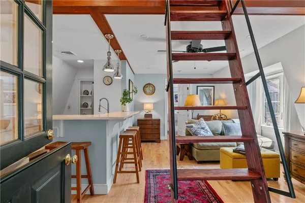 $5,000 | 99 Coggeshall Avenue, Unit 2, Newport, RI 02840