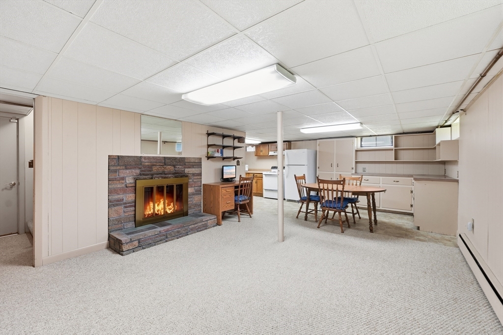 4 Ayrshire Road Worcester, MA 01604 - Photo 19 of 29 Gallery Image 19