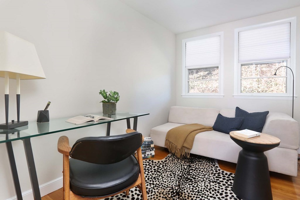 35-37 Highland Road Brookline, MA 02445 - Photo 7 of 15 Gallery Image 7