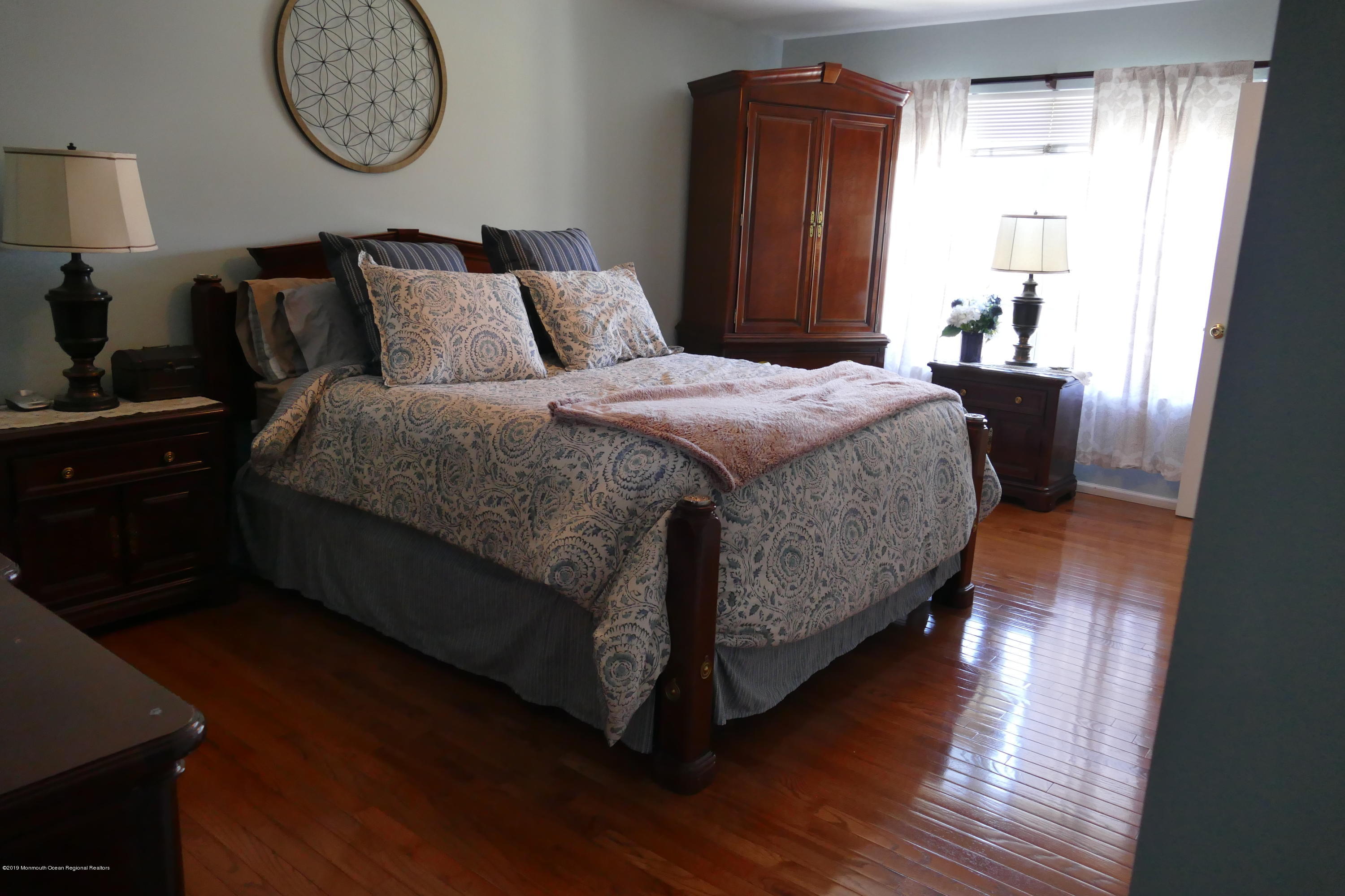 2 Royal Road Freehold, NJ 07728 - Photo 23 of 30 P1780839