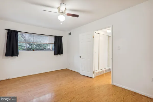$1,900 | 3411 University Boulevard West, Unit 3411102, Kensington, MD 20895
