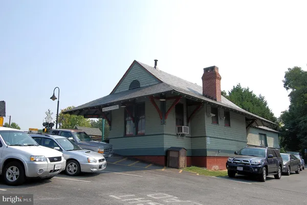 $1,900 | 3411 University Boulevard West, Unit 3411102, Kensington, MD 20895