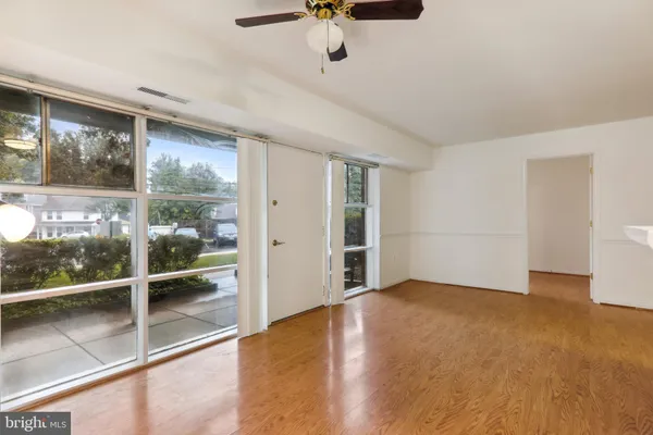 $1,900 | 3411 University Boulevard West, Unit 3411102, Kensington, MD 20895