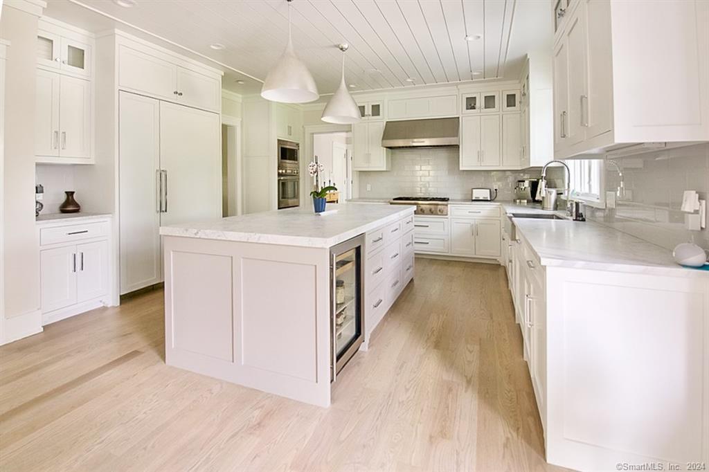 17 Stony Brook Road Westport, CT 06880 - Photo 3 of 39