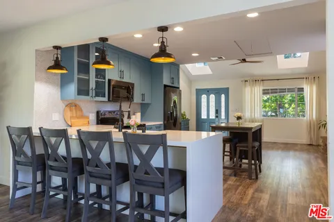 $899,000 | 8362 Shirley Avenue, Northridge, CA 91324