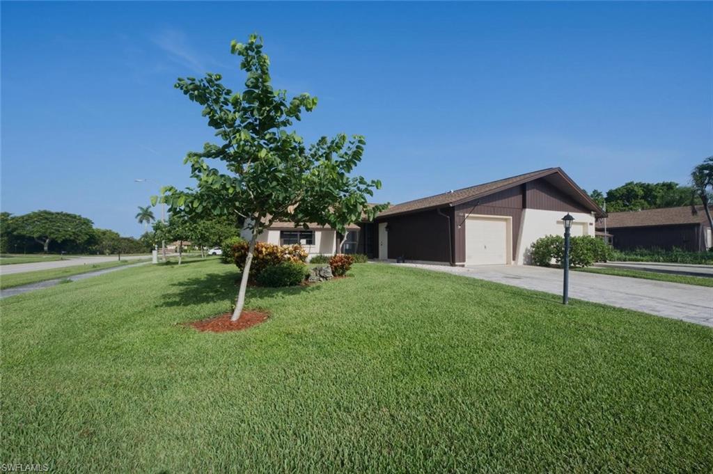 102 Round Key Circle, Unit G3 Naples, FL 34112 - Photo 2 of 34