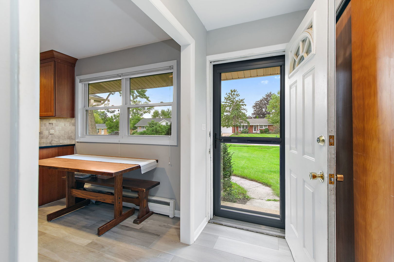 443 Glendale Road Roselle, IL 60172 - Photo 10 of 31 Gallery Image 10