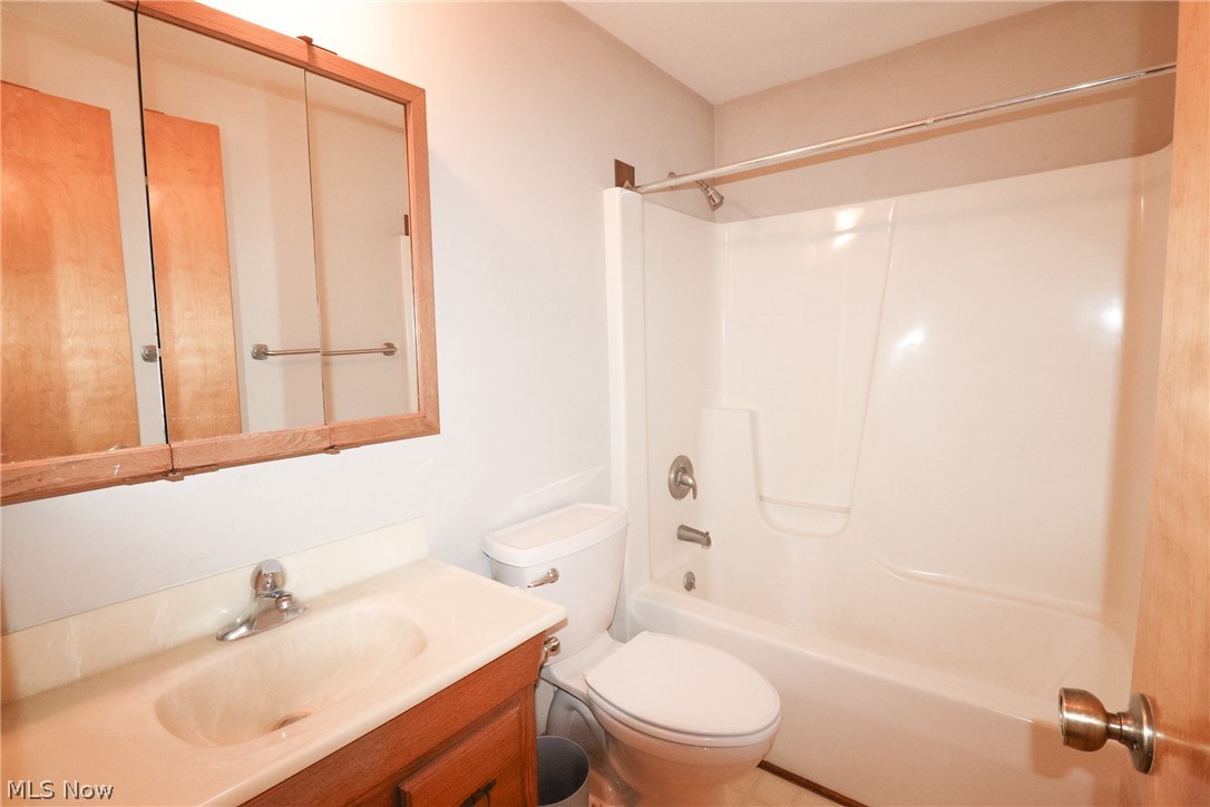 2535 Fulton Road Wooster, OH 44691 - Photo 11 of 18 Gallery Image 11