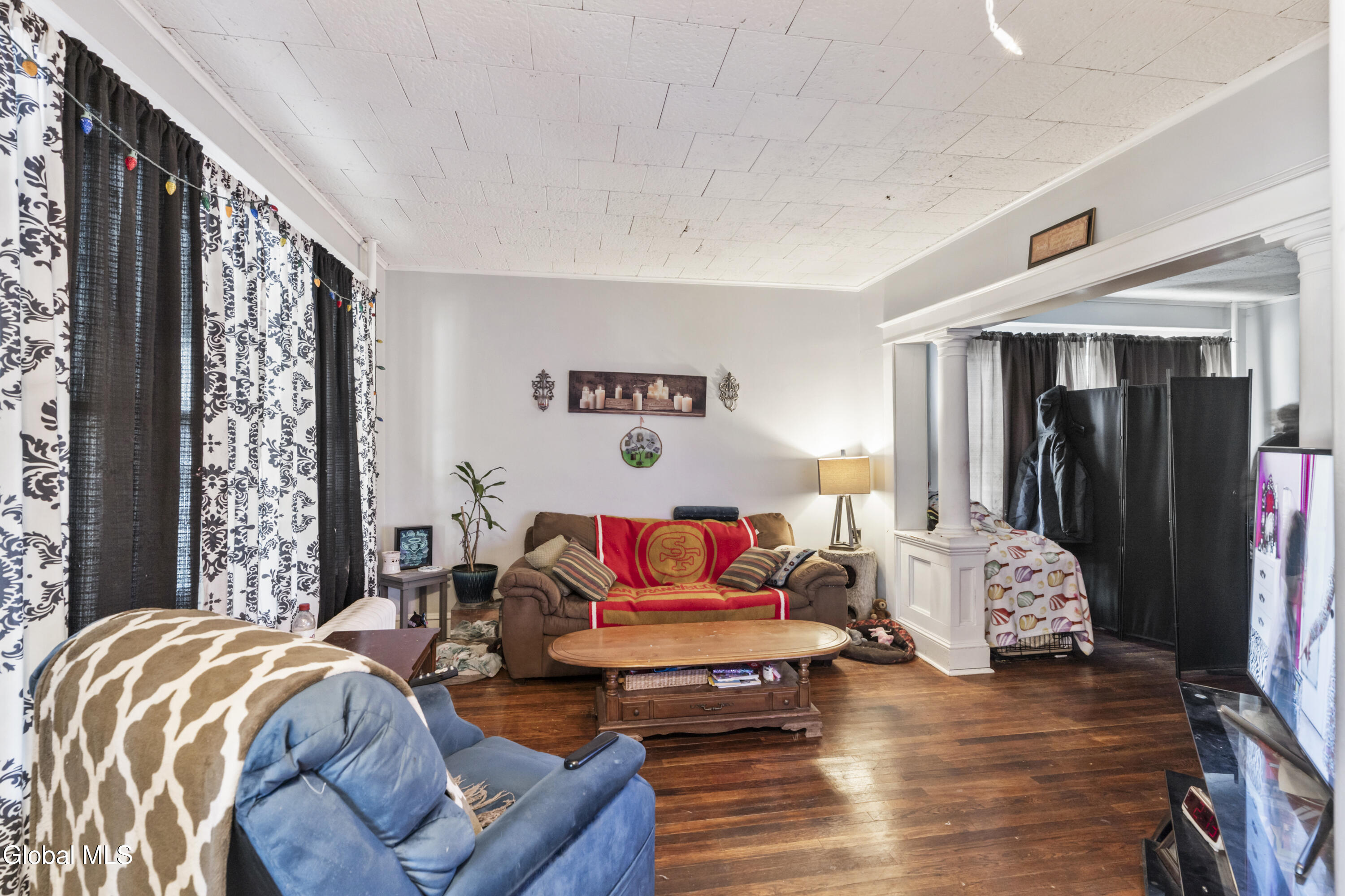 331 7th Avenue Troy, NY 12182 - Photo 4 of 32 DSC03487