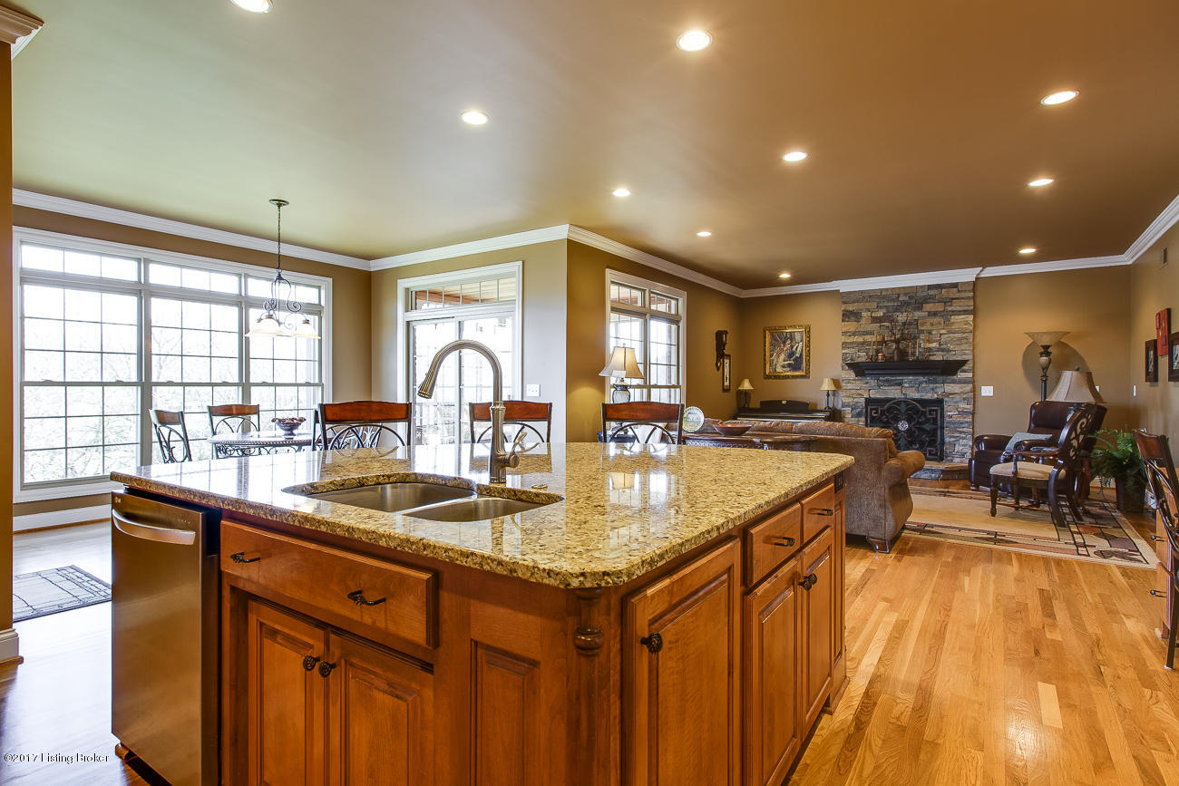 2901 Doe Ridge Court Prospect, KY 40059 - Photo 10 of 50 Eat-in-Kitchen