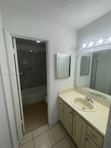 $2,350 | 9700 Hammocks Boulevard, Unit 204, Miami, FL 33196