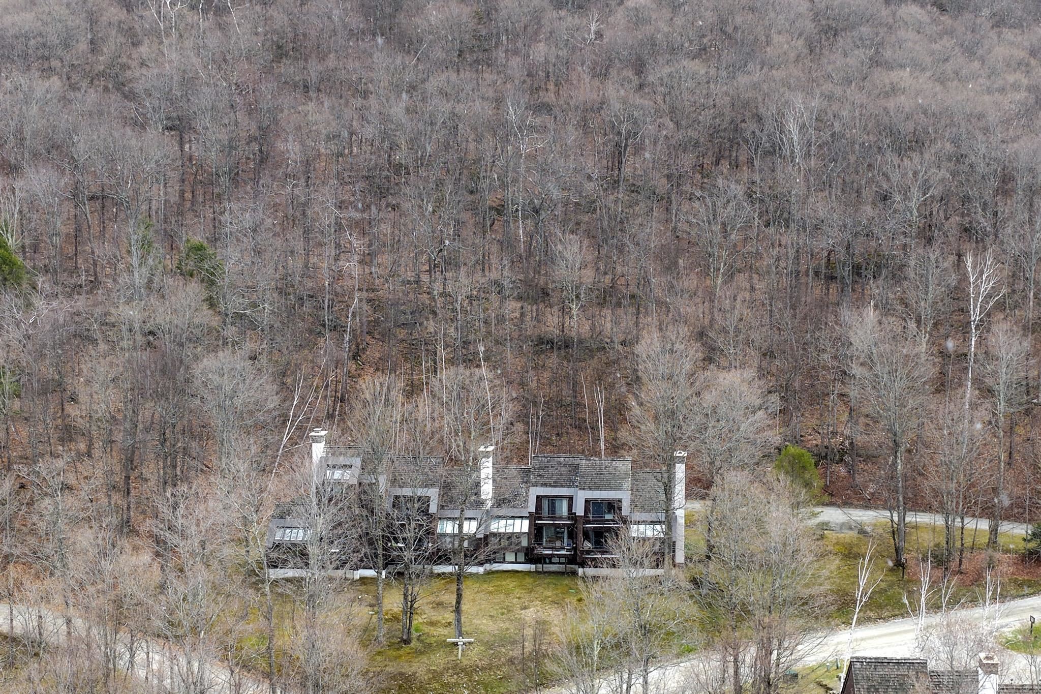 879 East Ash Road, Unit L8 Plymouth, VT 05056 - Photo 43 of 43
