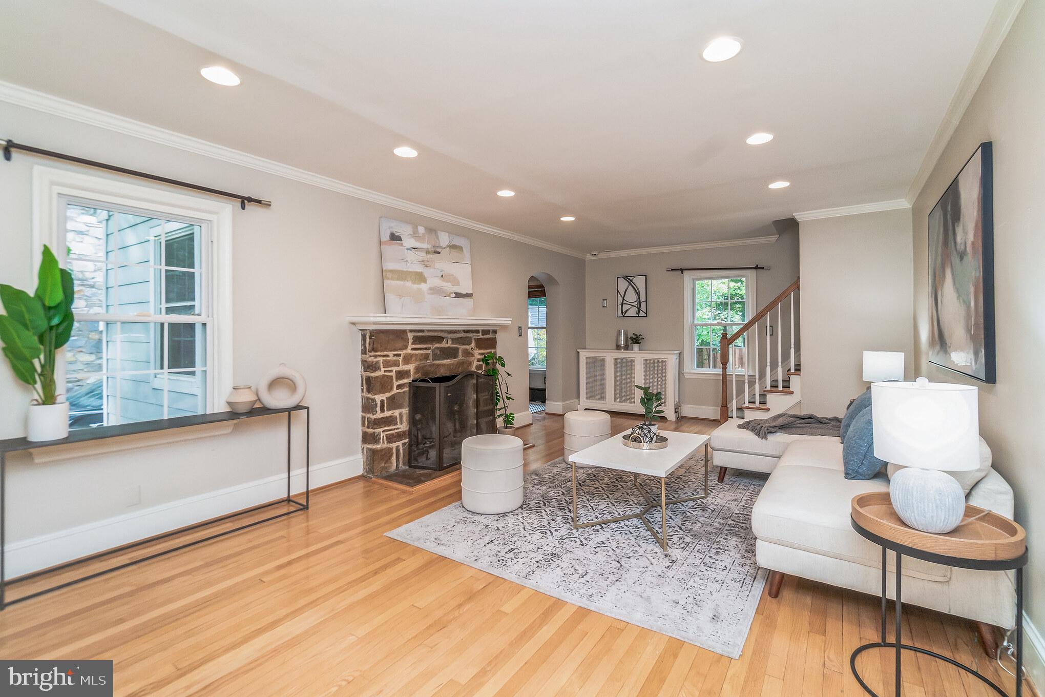 2706 Ridge Rd Drive Alexandria, VA 22302 - Photo 4 of 31