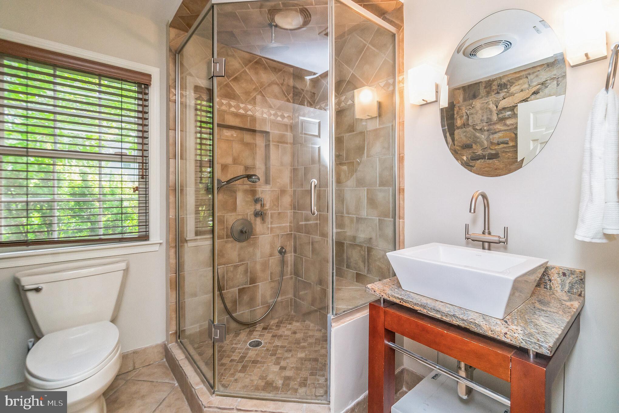 2706 Ridge Rd Drive Alexandria, VA 22302 - Photo 7 of 31