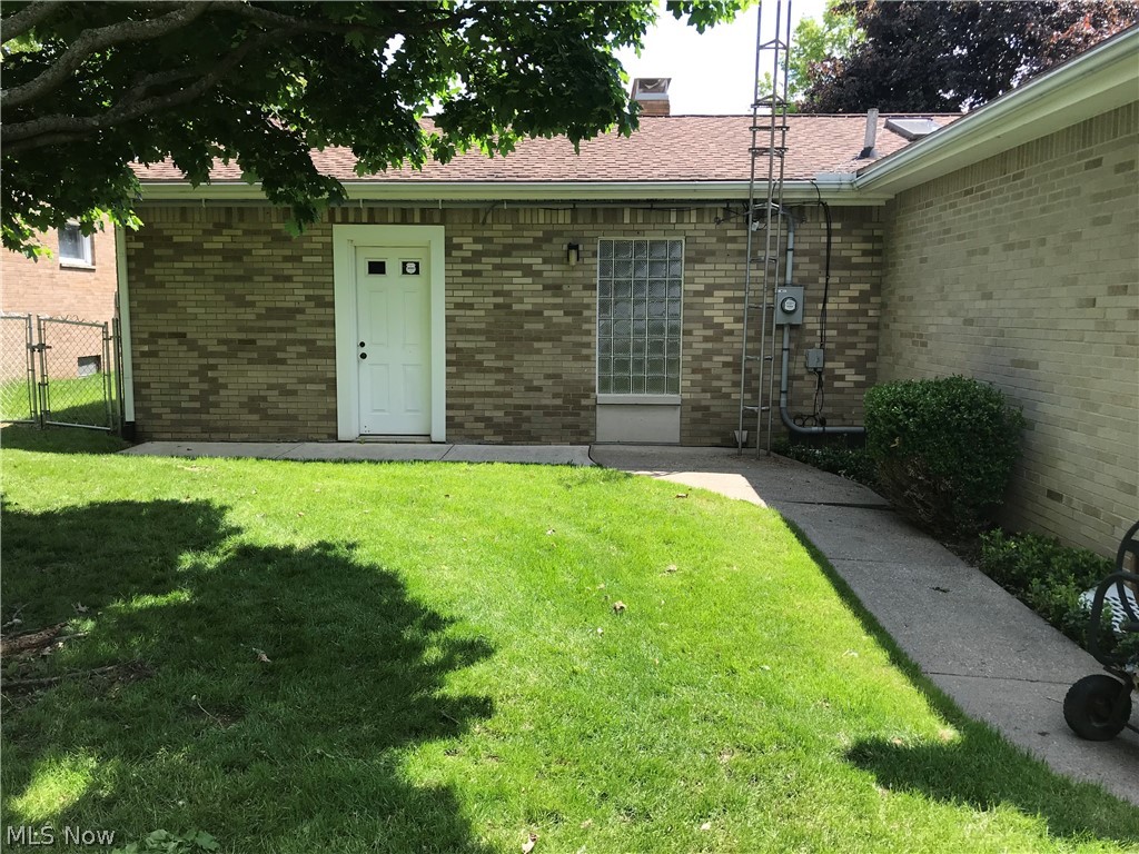 4895 4th Street Northwest Canton, OH 44708 - Photo 27 of 31 Back yard behind the garage